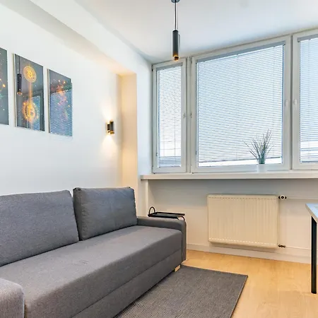 Reymonta 24 Comfort Spot By Bookinghost