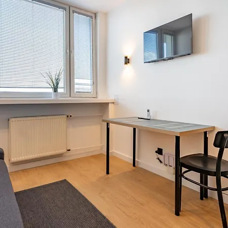 Reymonta 24 Comfort Spot By Bookinghost