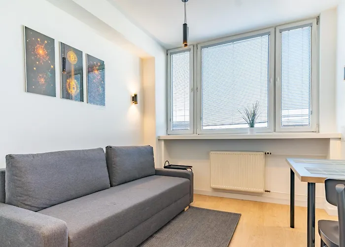 Reymonta 24 Comfort Spot By Bookinghost