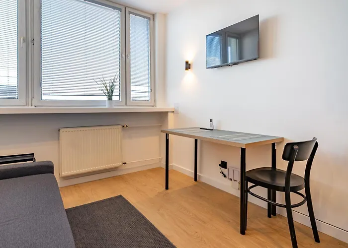 Reymonta 24 Comfort Spot By Bookinghost